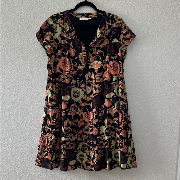 NWOT Roller Rabbit Taos Pamela Dress in Black. Size M - Picture 3 of 9